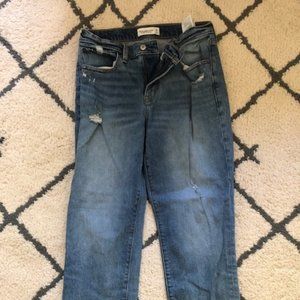 Abercrombie & Fitch (The Boyfriend Mid Rise) Jeans